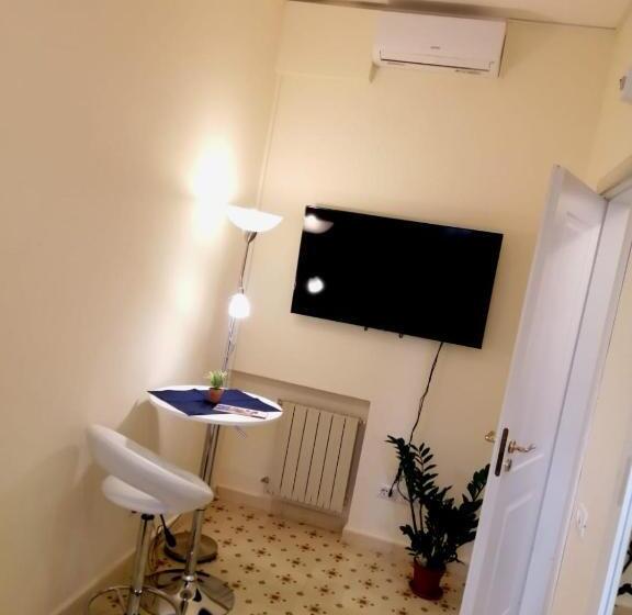 اتاق استاندارد یک نفره, Suleima B&b Messina Centro