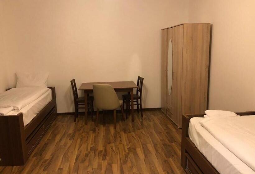 اتاق استاندارد با سرویس بهداشتی مشترک, Hostel Casa Andalucia