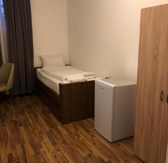 اتاق استاندارد یک تخته با سرویس بهداشتی مشترک, Hostel Casa Andalucia
