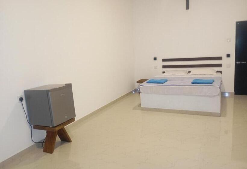 اتاق استاندارد, Eagle Safari Cottage