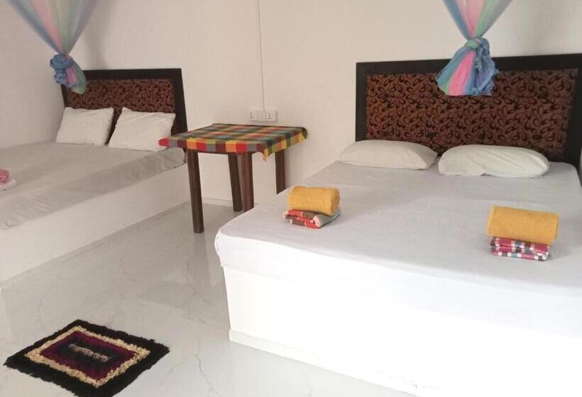 اتاق خانوادگی, Eagle Safari Cottage