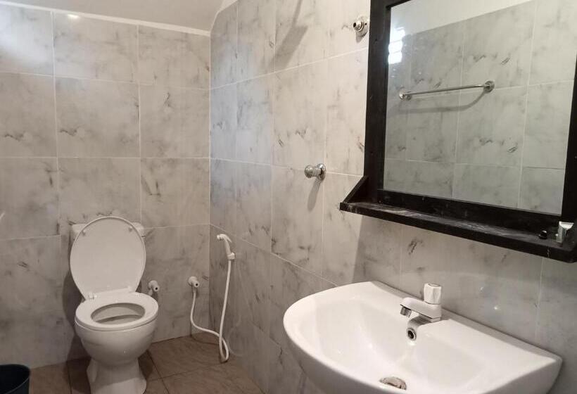 اتاق خانوادگی, Eagle Safari Cottage