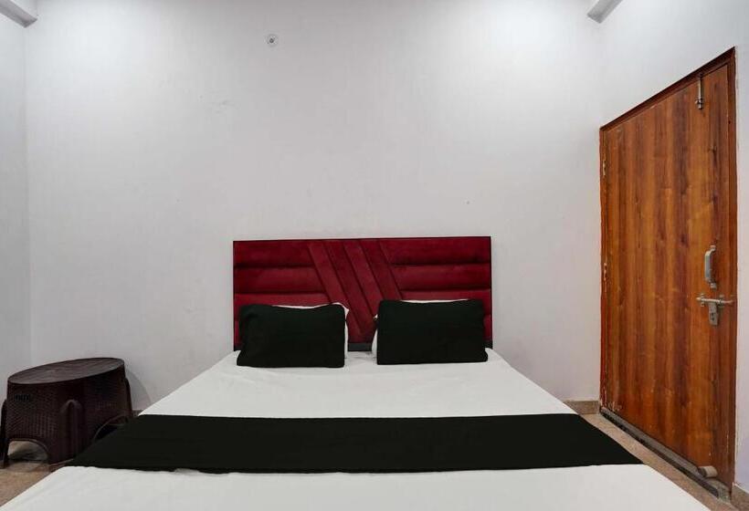 اتاق کلاسیک سه تخته, Oyo Hotel Robin Inn