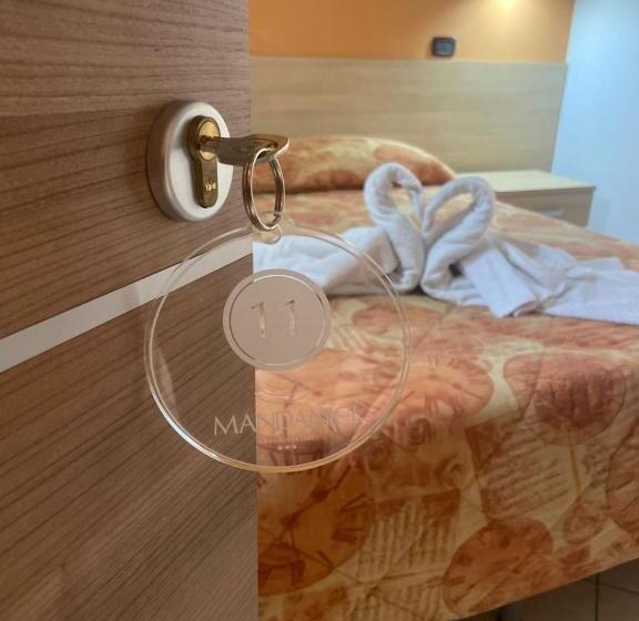 اتاق لوکس, Mandanici :borgo Marsalini 2.0