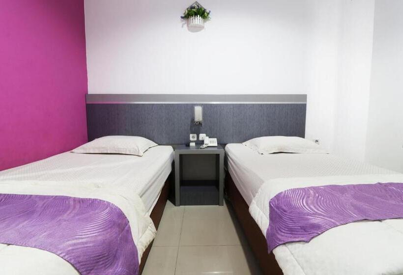 اتاق استاندارد, Paus Guest House Pekanbaru