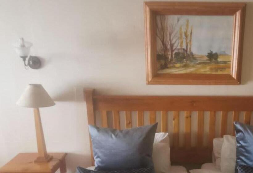 اتاق استاندارد با تخت بزرگ, Tom S Place Guest House