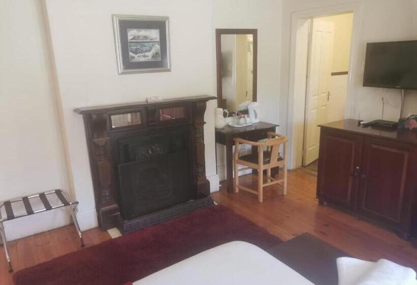 اتاق پرمیوم, Tom S Place Guest House