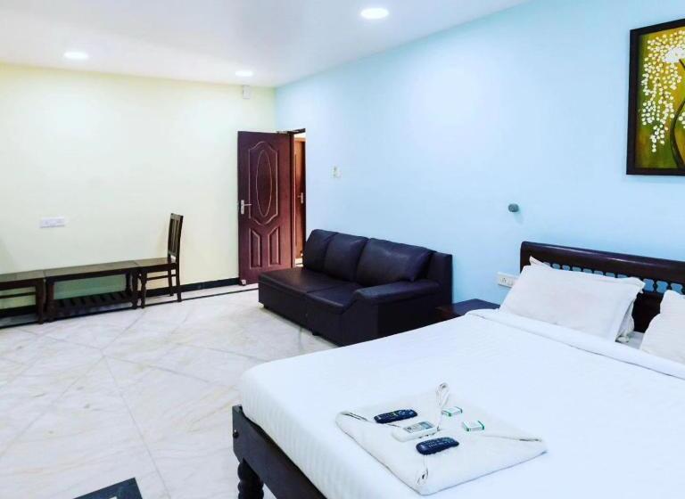 اتاق استاندارد سه تخته با چشم‌انداز استخر, Vcp Beach Resort