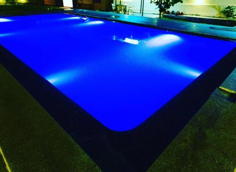اتاق لوکس با تخت بزرگ, Vcp Beach Resort
