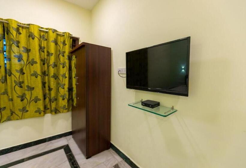 اتاق استاندارد سه تخته با چشم‌انداز استخر, Vcp Beach Resort
