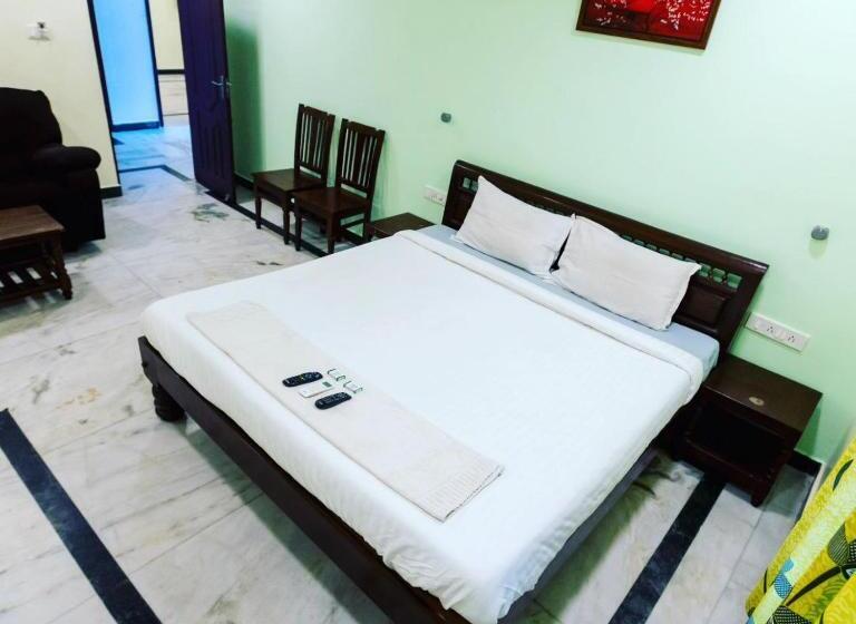 اتاق استاندارد سه تخته با چشم‌انداز استخر, Vcp Beach Resort