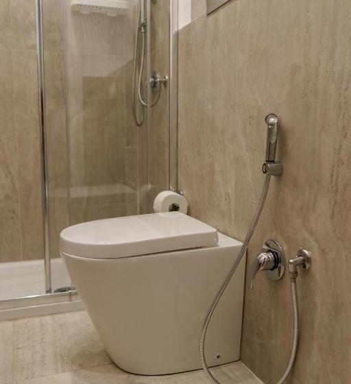 اتاق لوکس با چشم‌انداز دریا, My Place B&b