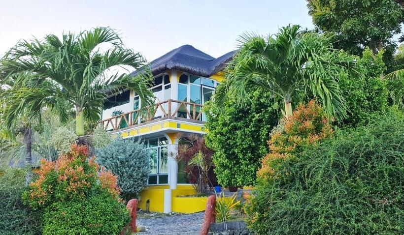 سوییت سوپریور با چشم‌انداز دریا, Dreamland Paradise Resort
