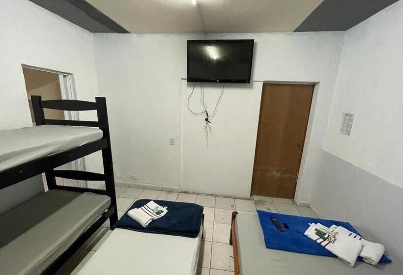 سوییت, Pousada Das Tartarugas 2 Em Guarujá