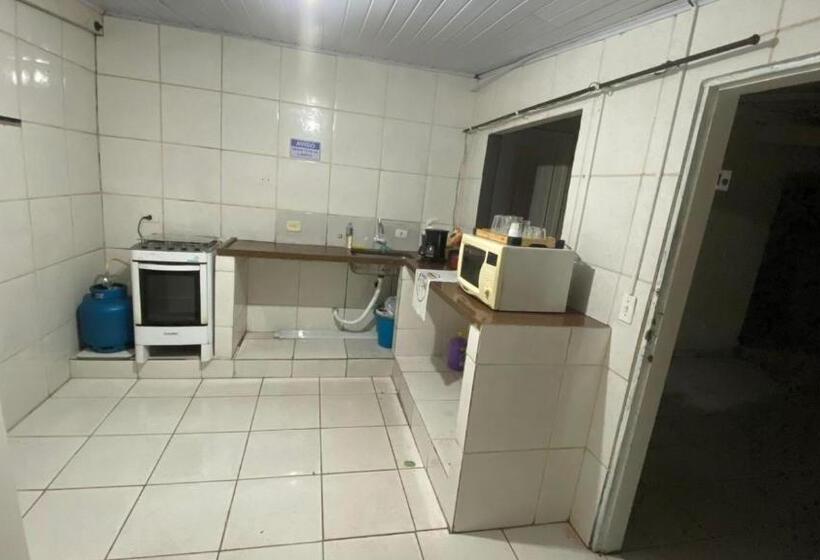 سوییت, Pousada Das Tartarugas 2 Em Guarujá
