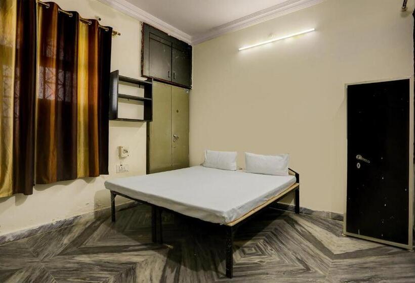 اتاق کلاسیک سه تخته, O Aanjaney Residency