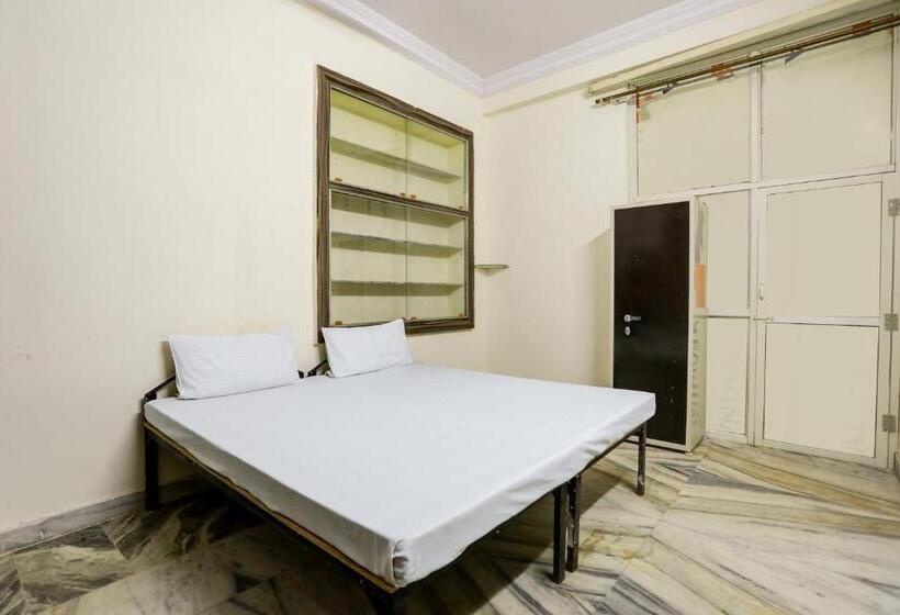 اتاق استاندارد سه نفره, O Aanjaney Residency