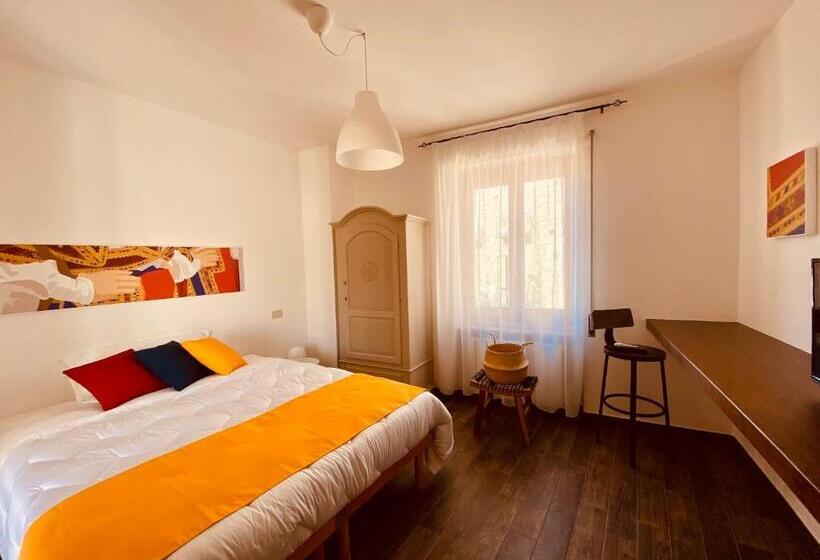 اتاق سوپریور, Carrales Guest House