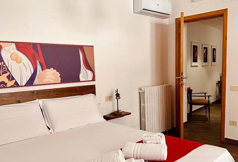 اتاق استاندارد با بالکن, Carrales Guest House