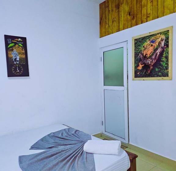 اتاق استاندارد, Chill Airport Transit Stay