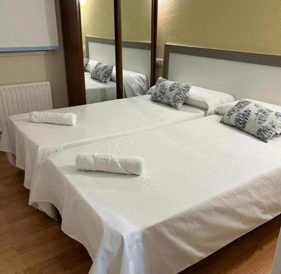 اتاق استاندارد, Hostal Restaurante Posada Del Duque