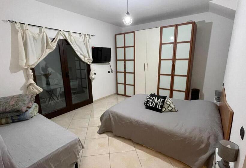 اتاق استاندارد, Camere Aeroporto Cagliari Elmas