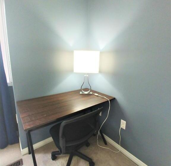سوییت لوکس, Rooms Near Train Station