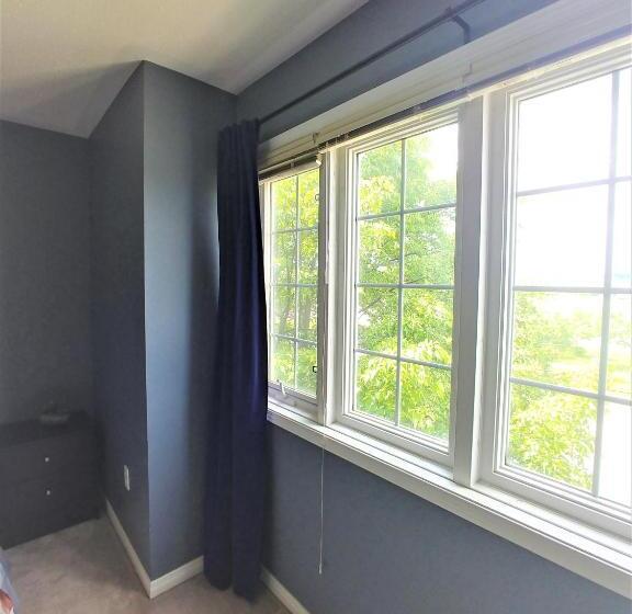 سوییت لوکس, Rooms Near Train Station