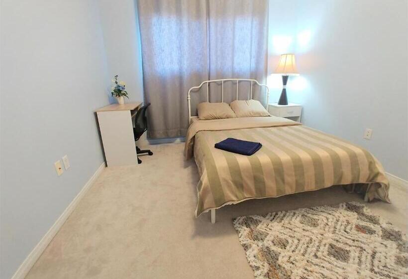 اتاق لوکس, Rooms Near Train Station