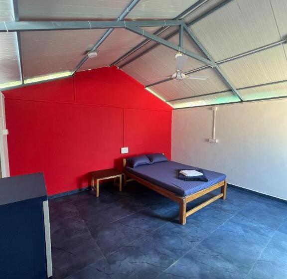 اتاق لوکس, Goko Hostel