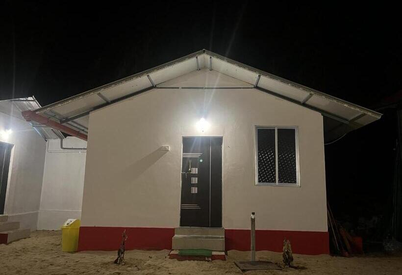 اتاق لوکس, Goko Hostel