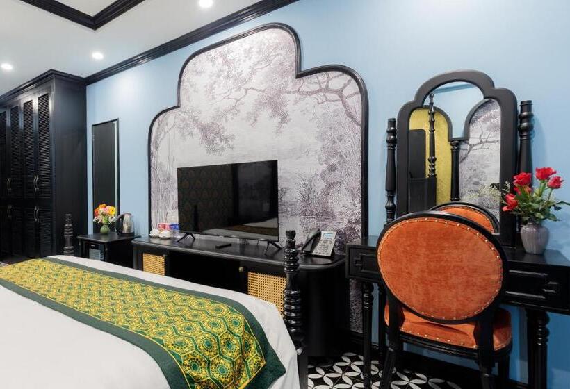 اتاق لوکس با تخت بزرگ, Babeeni Family Hotel Sapa