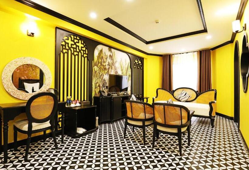 سوییت جونیور, Babeeni Family Hotel Sapa