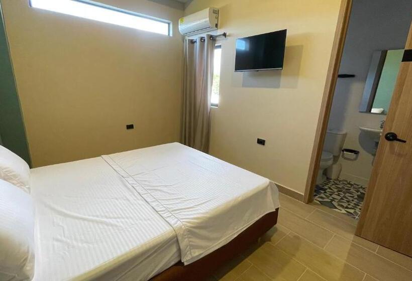 اتاق استاندارد, Awa House