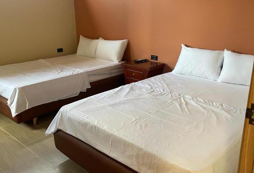 اتاق لوکس خانوادگی, Awa House