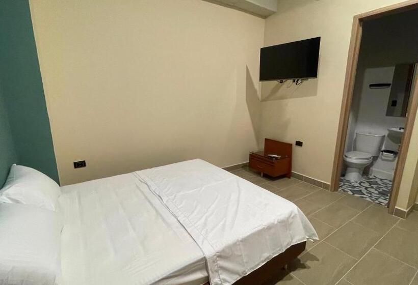 اتاق سوپریور خانوادگی, Awa House