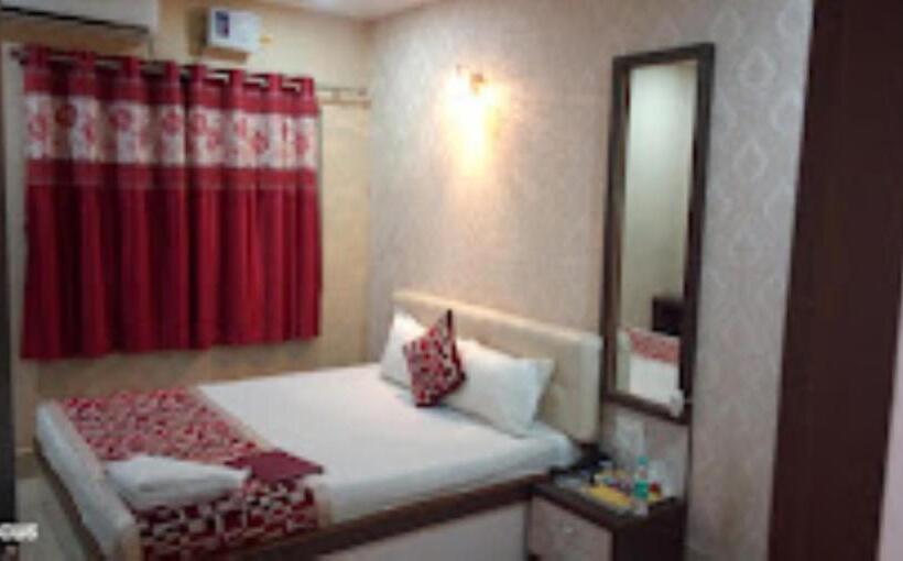 اتاق لوکس, Holiday Inn , Kanakpur