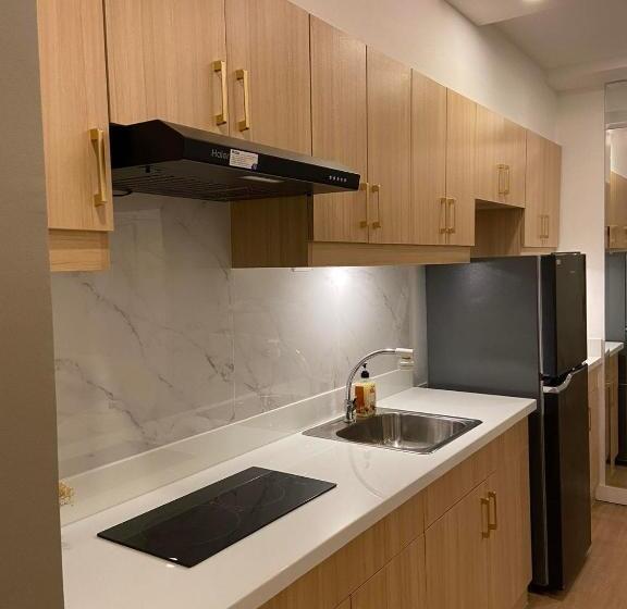 سوییت لوکس, Luxury 1 Br Suite Near Naia
