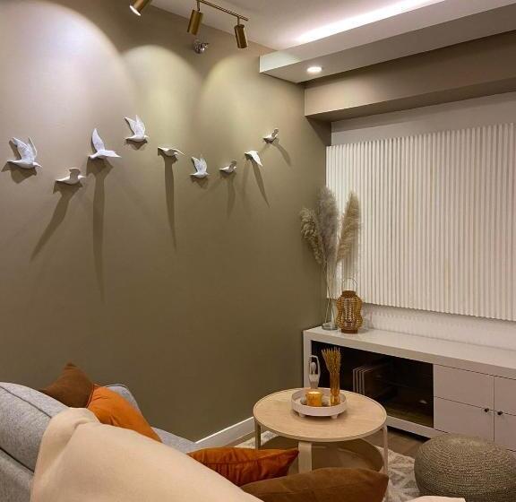سوییت لوکس, Luxury 1 Br Suite Near Naia