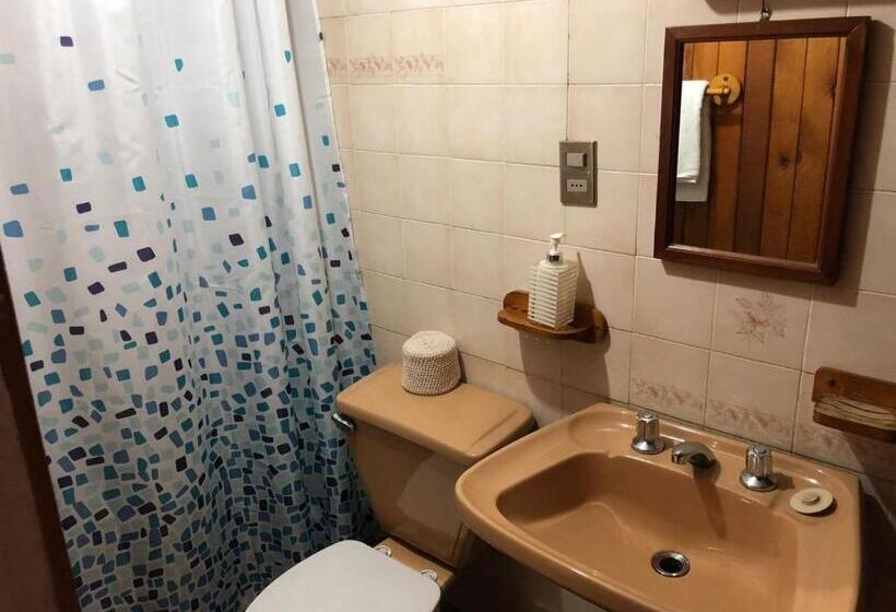 اتاق استاندارد سه نفره, Hostal Chilote