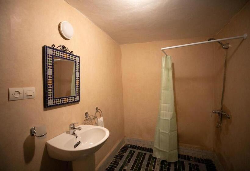 اتاق خانوادگی, Riad Fez Qamar