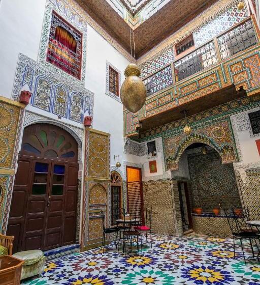 اتاق استاندارد سه تخته با بالکن, Riad Fez Qamar