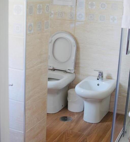 اتاق استاندارد با چشم‌انداز استخر, In Bloom B&b