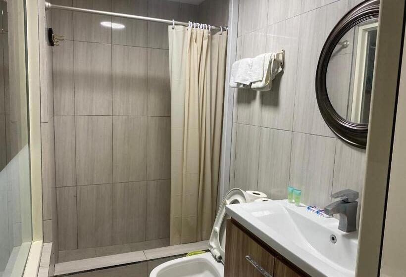 اتاق اکونومی یک تخته, Golden Tree Hotel Belize