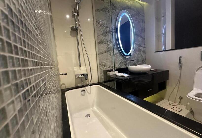 سوییت سوپریور, Damac Towers Riyadh
