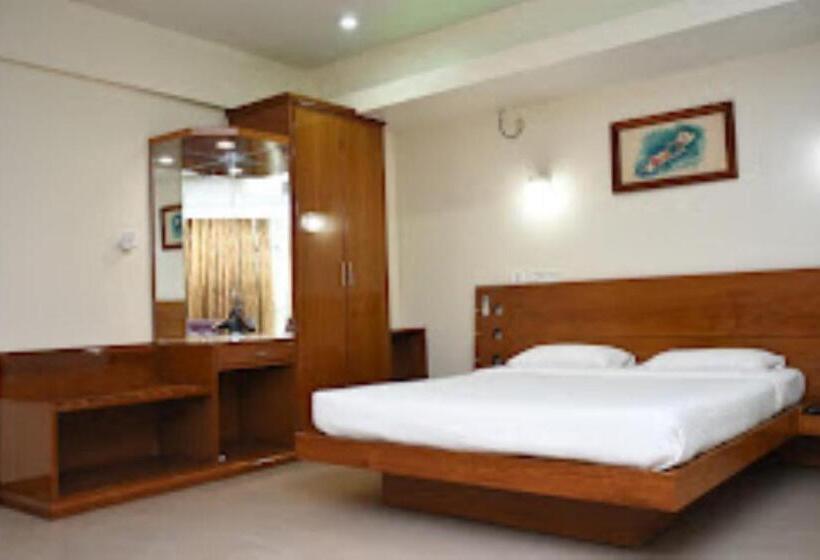 اتاق استاندارد یک نفره, Yaiphabaa , Imphal