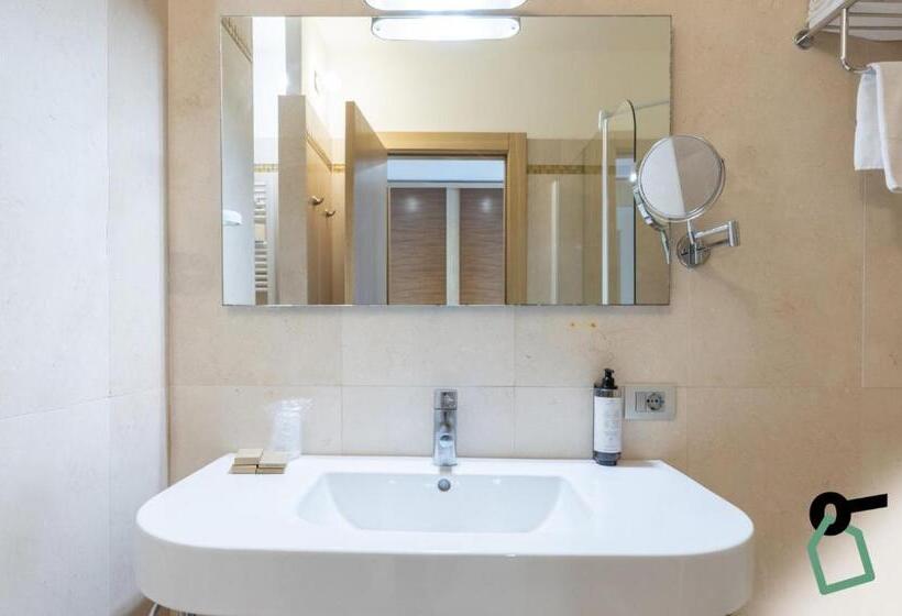 اتاق استاندارد با بالکن, Hotiday Room Collection   Otranto