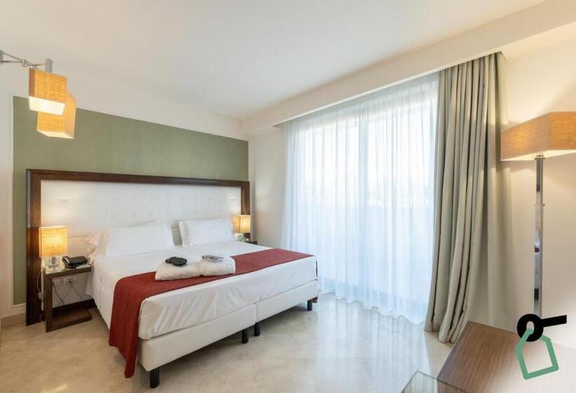 اتاق استاندارد با بالکن, Hotiday Hotel Otranto