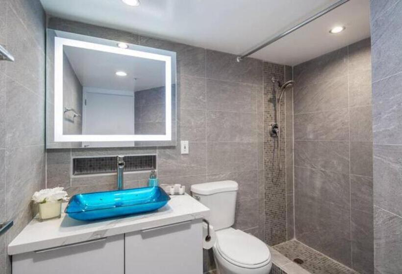 آپارتمان 1 خوابه با بالکن, Ilikai S Best Beach Front Executive Suite