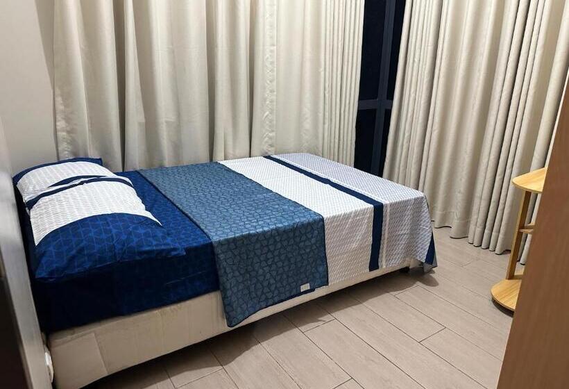 آپارتمان 2 خوابه, Family Home In The Florence Mckinley Hill Taguig
